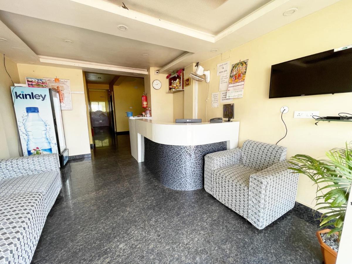 Hotel Golden Wave Puri Exterior photo
